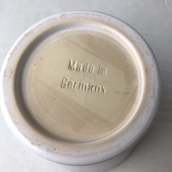 NWOT - German Pottery Matte White Planter Pot - Picture 4 of 7